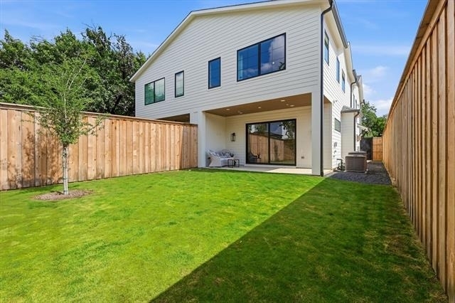 4525 Hopkins Avenue - Photo 27