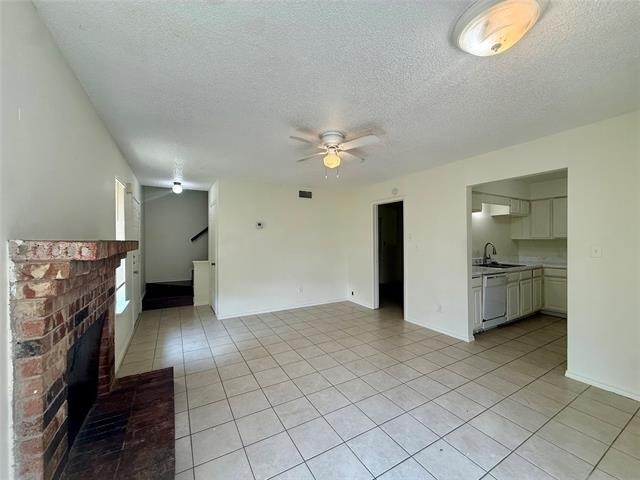 2057 W Walnut Street - Photo 1