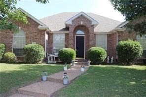 123 Hillcrest Drive - Photo 0