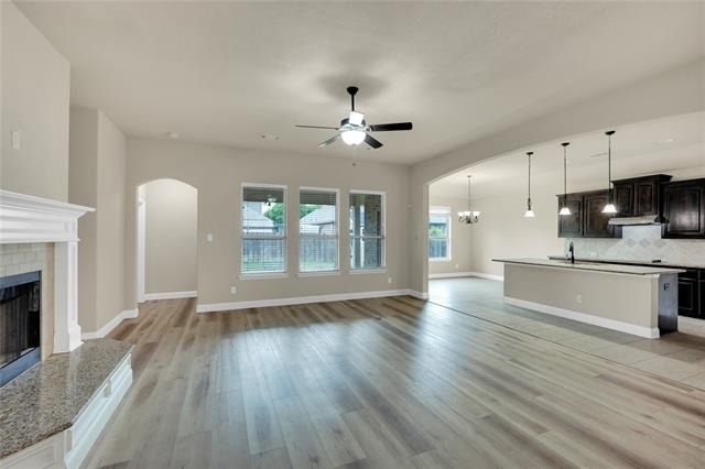 437 Whispering Willow Drive - Photo 2