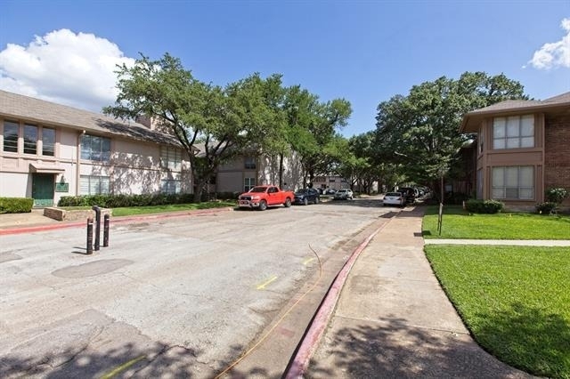 10590 High Hollows Drive - Photo 31