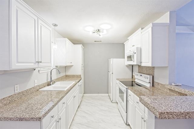 10590 High Hollows Drive - Photo 13