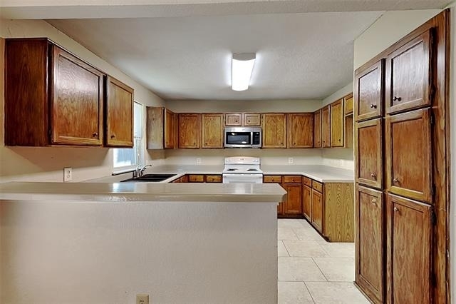 1716 Stoneway Drive - Photo 5