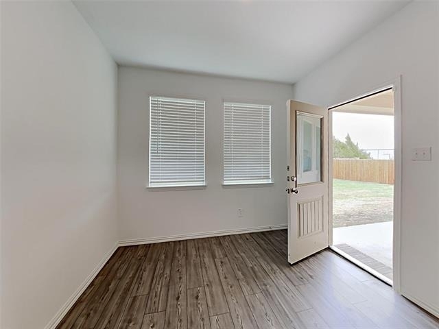 629 Fitzroy Lane - Photo 5