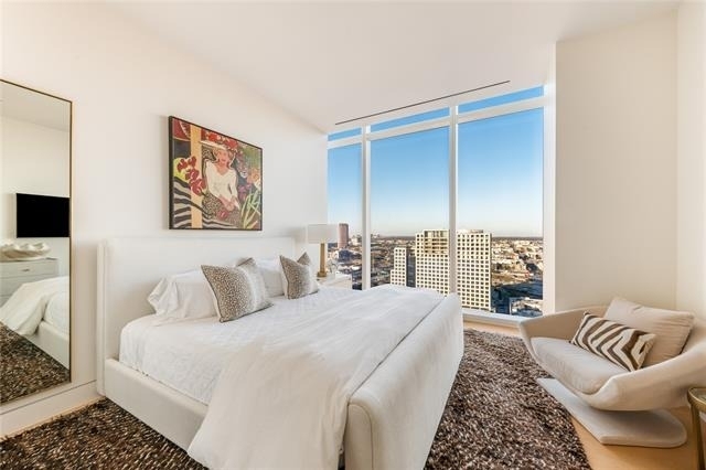 1747 Leonard Street - Photo 24