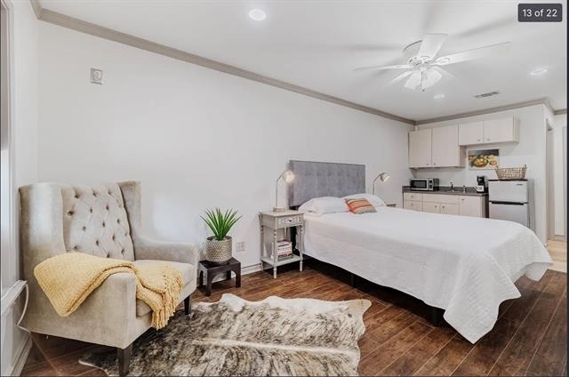 915 Stewart - Photo 16