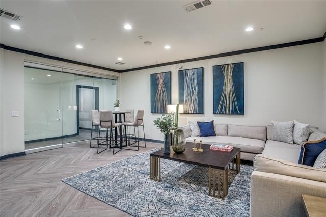 4200 Broadway Avenue - Photo 4