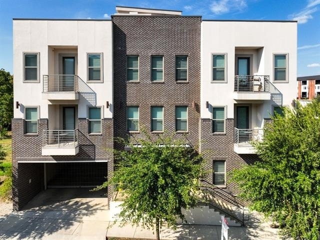 2712 Wingate Street - Photo 0