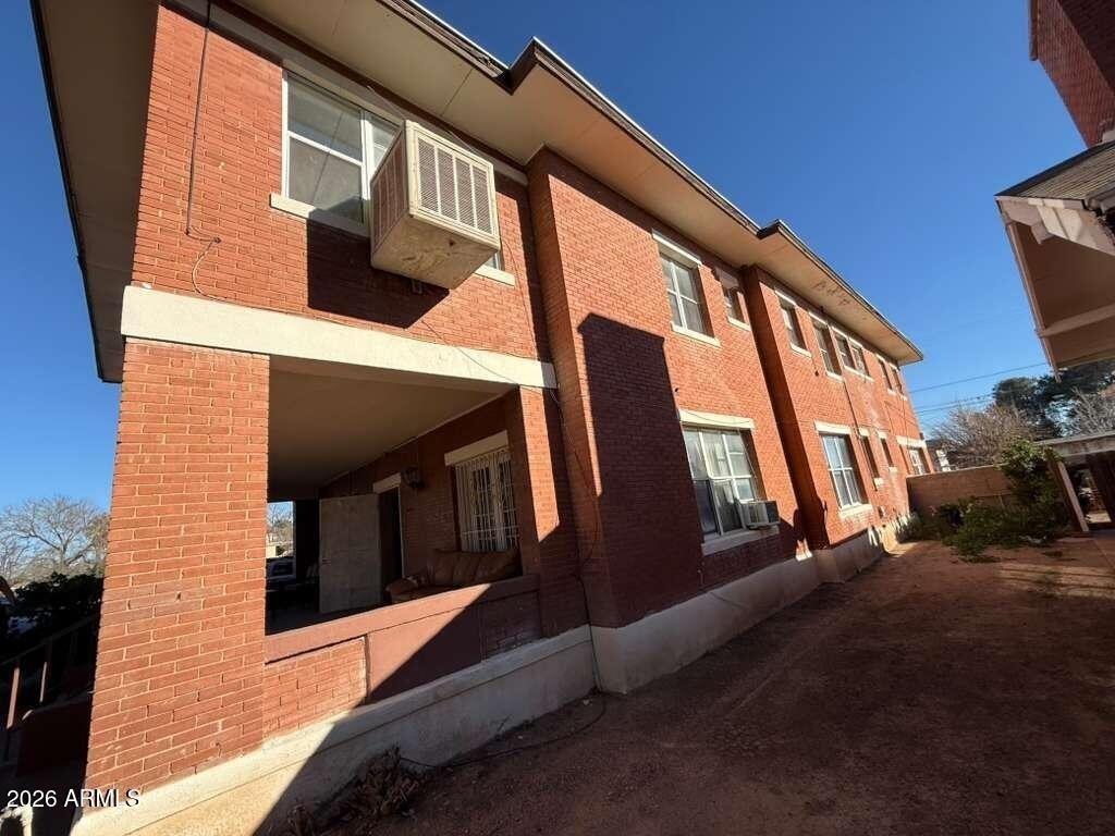 1165 E 10th Street - Photo 1