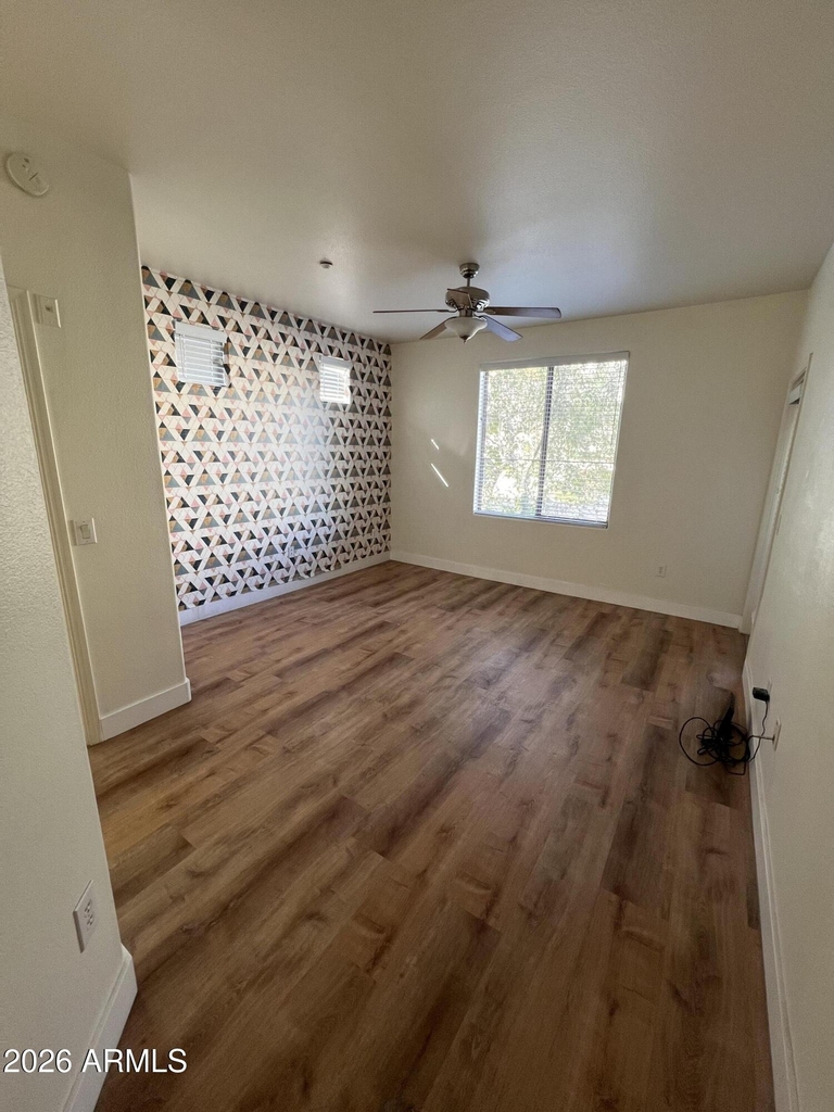 5303 N 7th Street - Photo 4