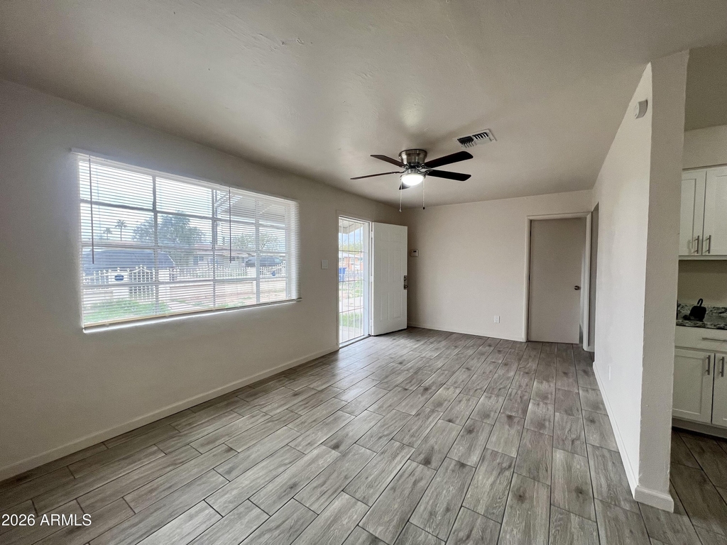 2233 E Wood Street - Photo 19