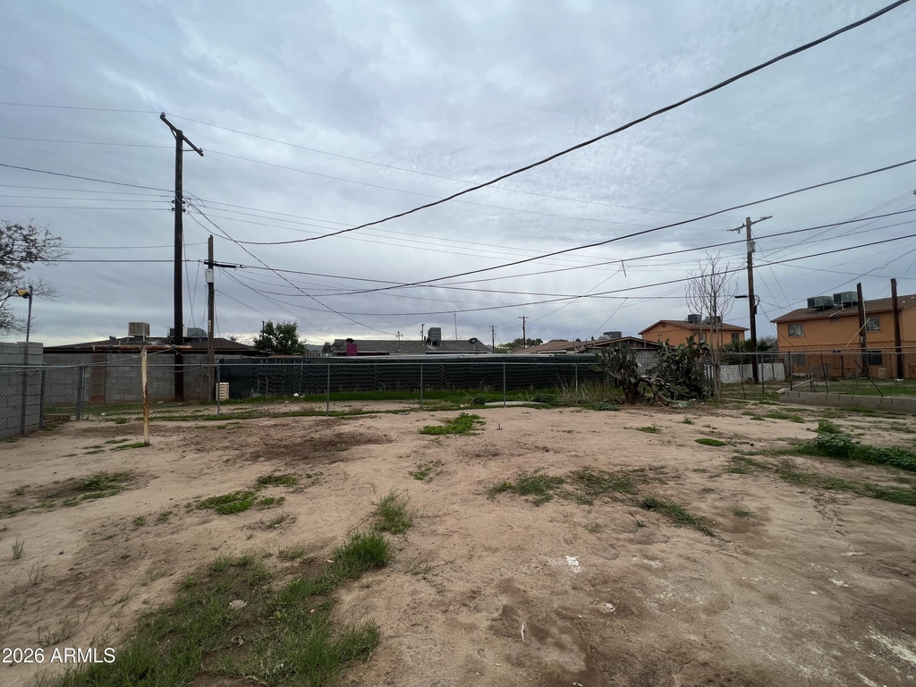 2233 E Wood Street - Photo 5