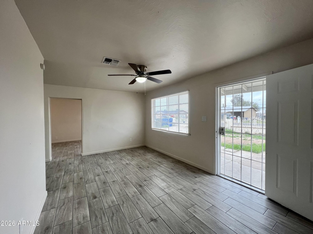 2233 E Wood Street - Photo 20
