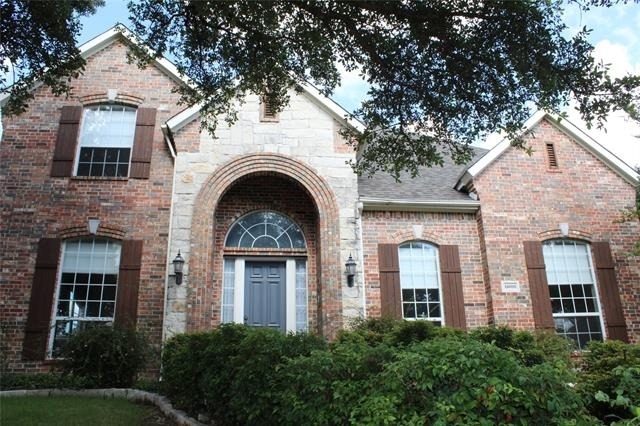 11000 Breezewood Drive - Photo 2