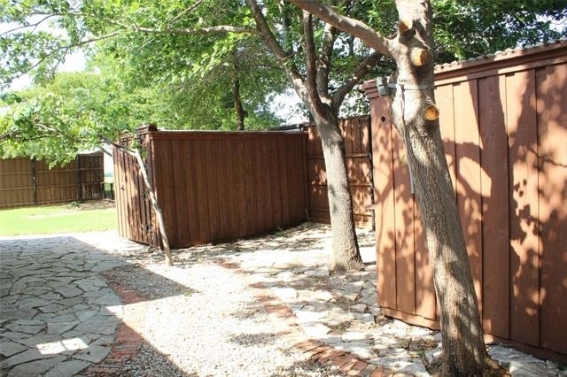 11000 Breezewood Drive - Photo 27