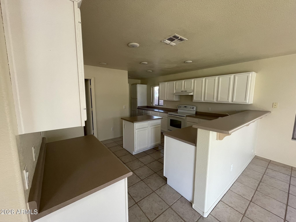 4725 E Goldfinch Gate Lane - Photo 1