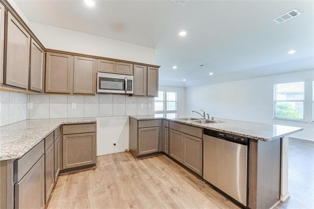 517 Milo Way - Photo 1