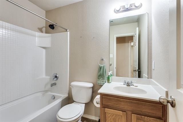2417 Grand Rapids Drive - Photo 9