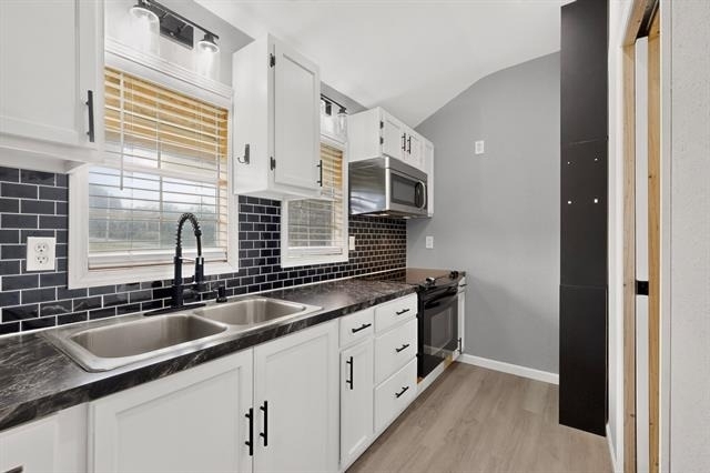 1661 E 2nd Street - Photo 11
