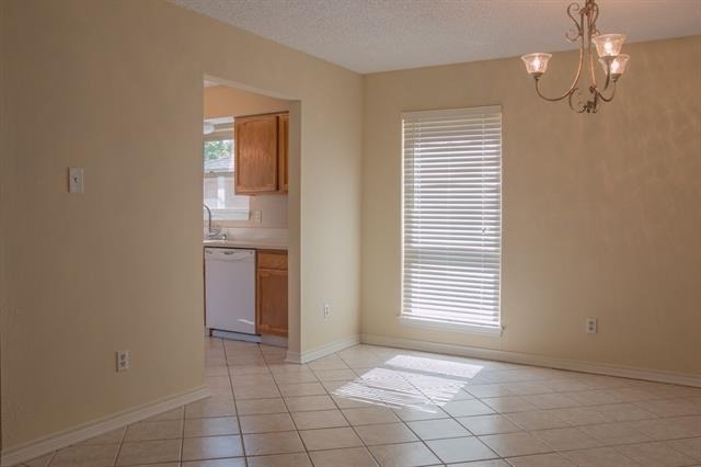 808 Sandhurst Drive - Photo 10