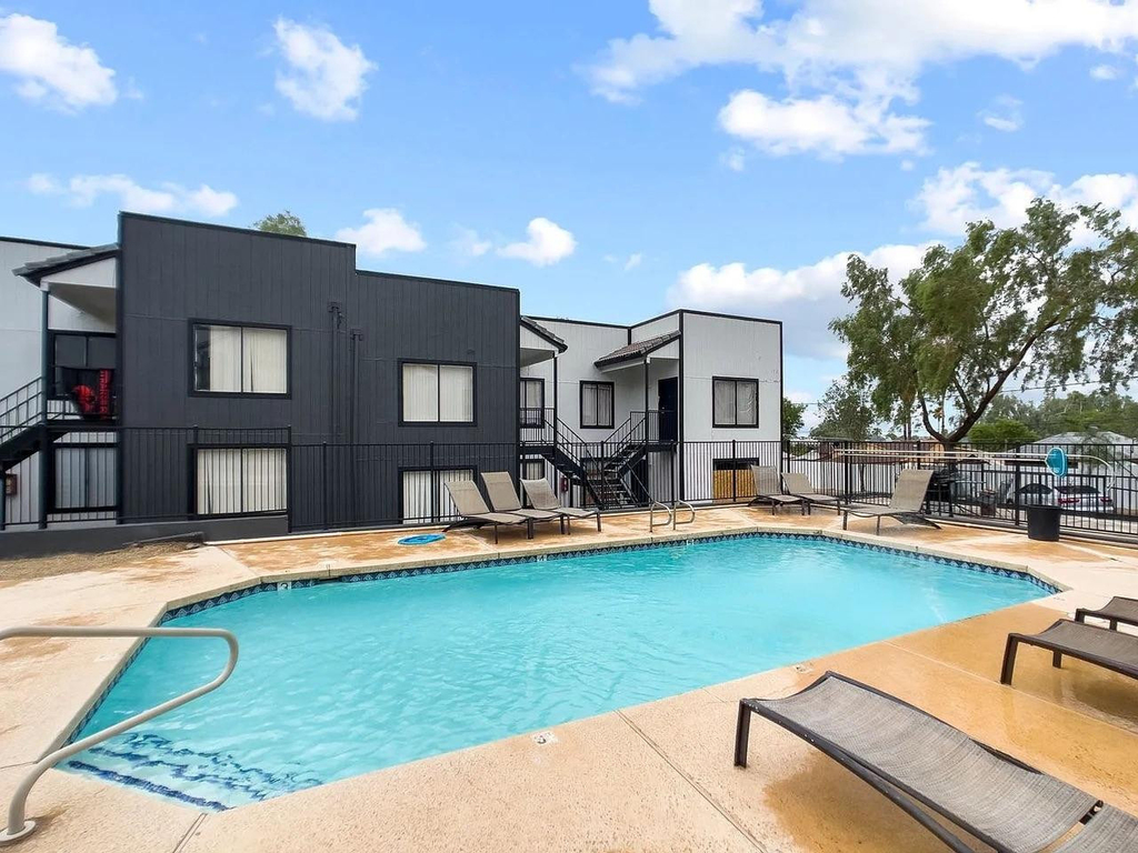 1735 W Cortez Street - Photo 14