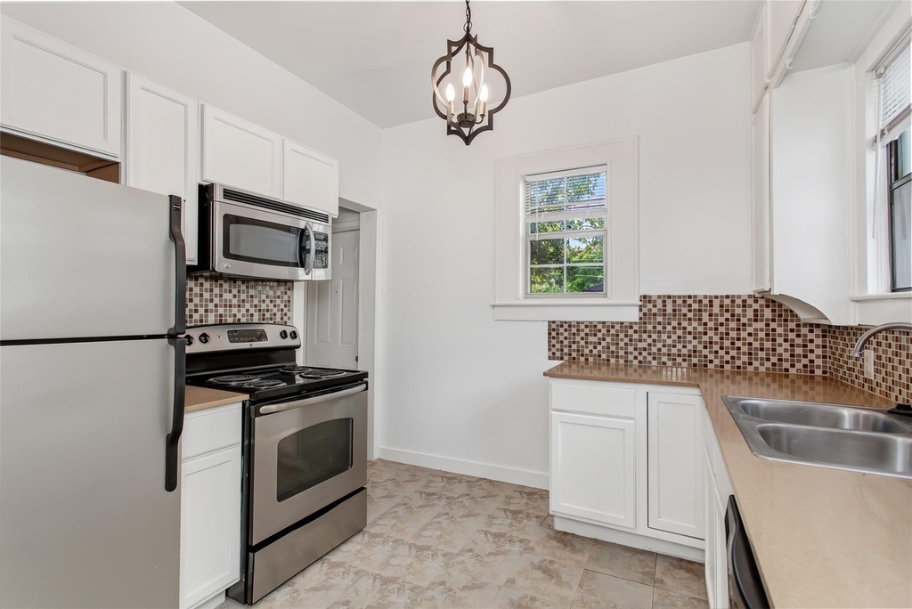 5925 Worth Street - Photo 14