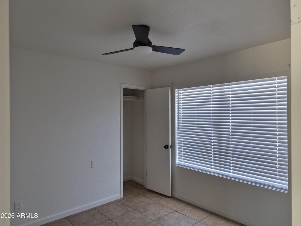 108 W Topeka Drive - Photo 5