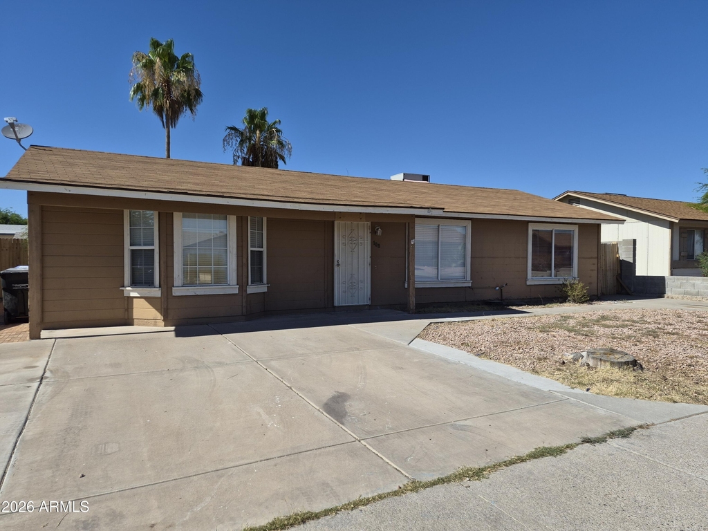 108 W Topeka Drive - Photo 1