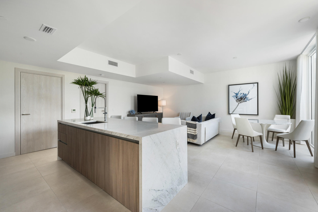 401 N Birch Road - Photo 8