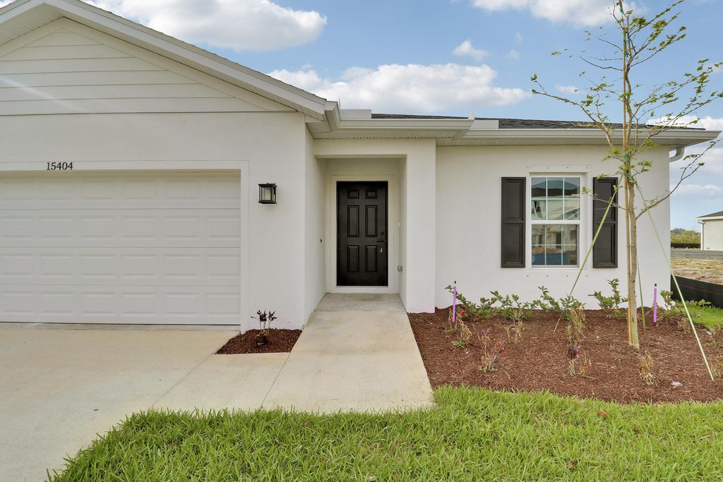 15404 Sw American Street - Photo 1