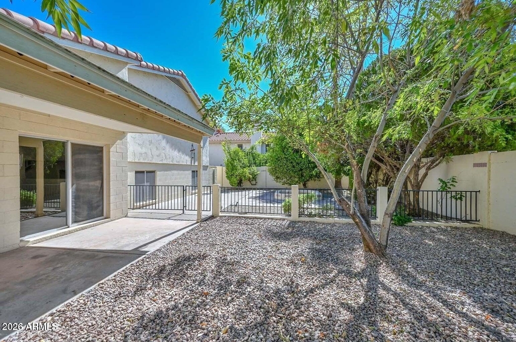 7629 W Kristal Way - Photo 26