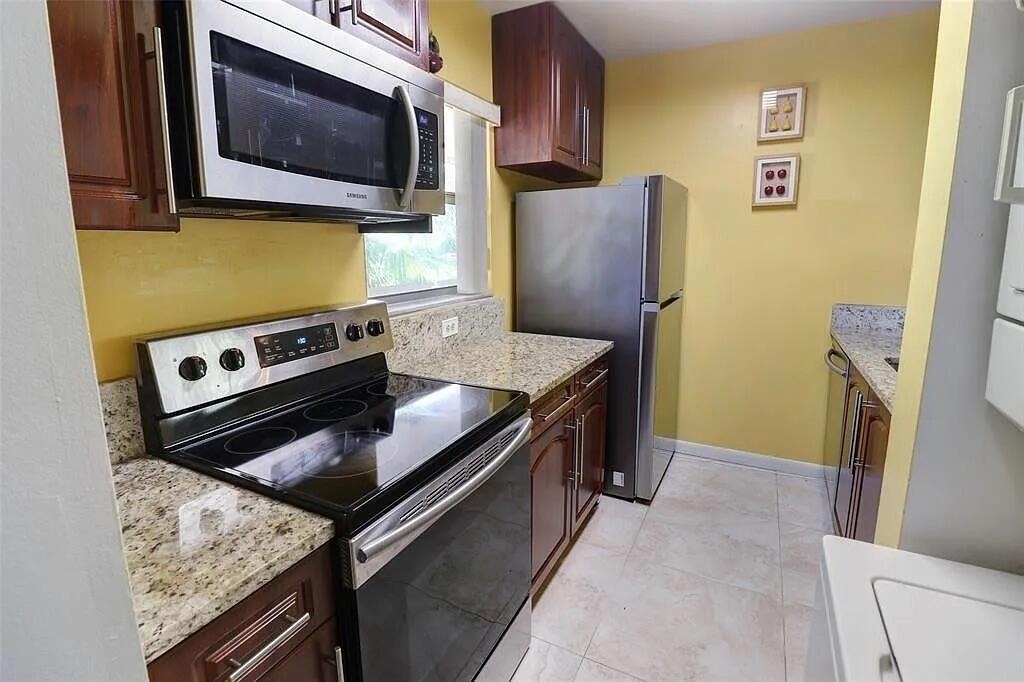 3246 Nw 102nd Terrace - Photo 0