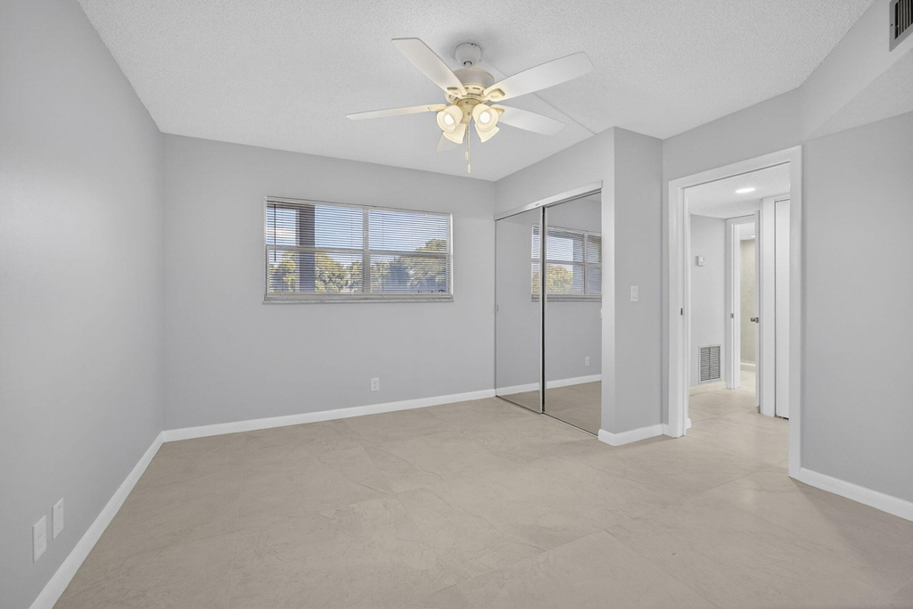 3590 Via Poinciana - Photo 10