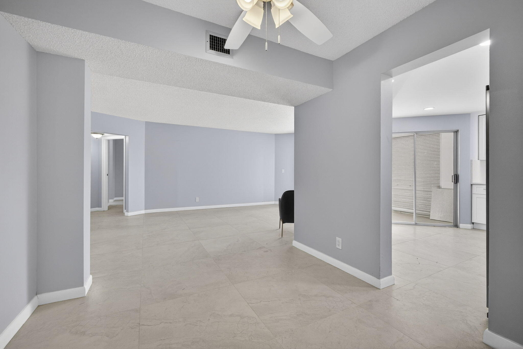 3590 Via Poinciana - Photo 24