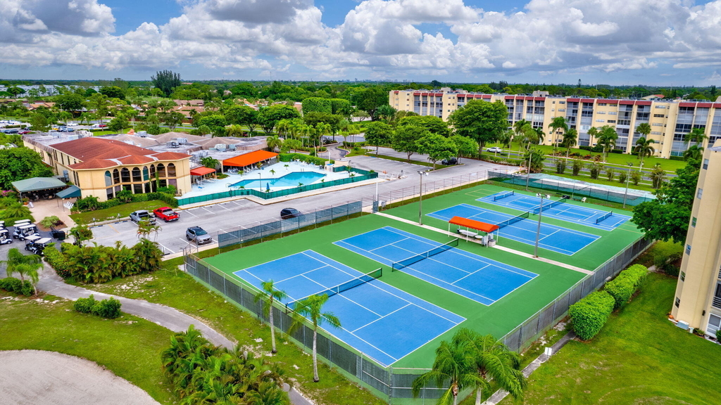 3590 Via Poinciana - Photo 46