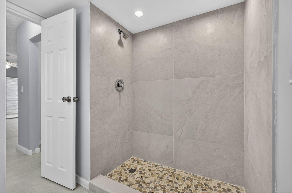 3590 Via Poinciana - Photo 44