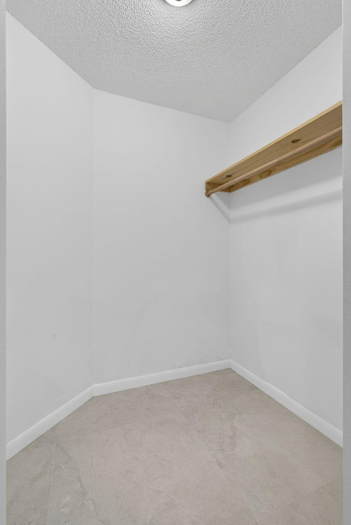 3590 Via Poinciana - Photo 42