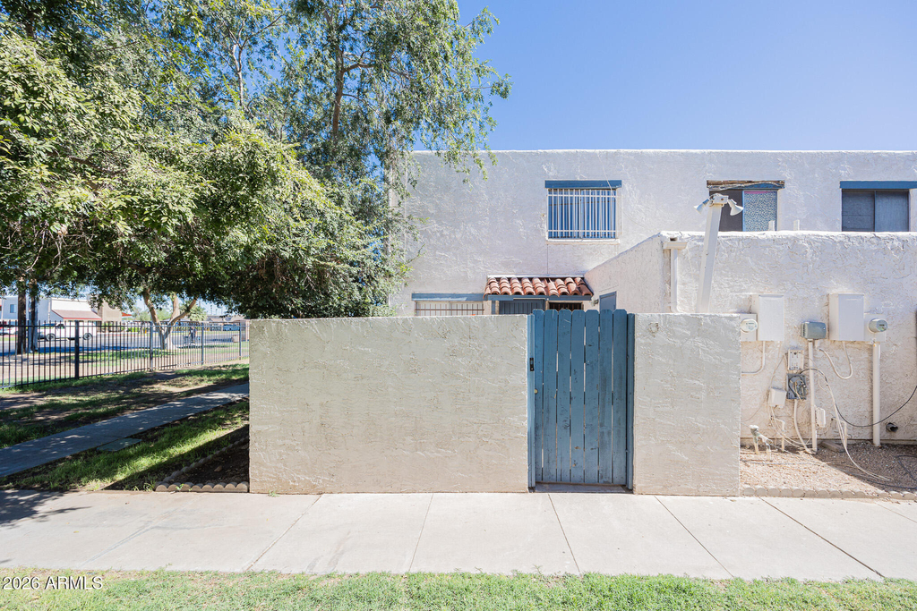 5214 N 42nd Parkway - Photo 0