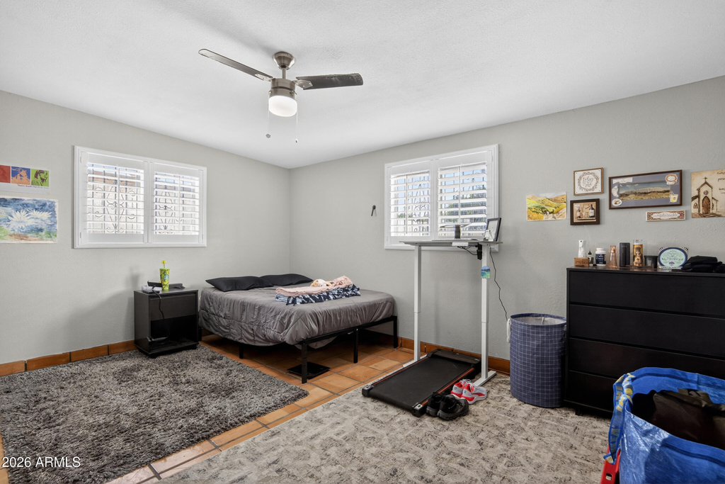 123 E Erie Drive - Photo 18