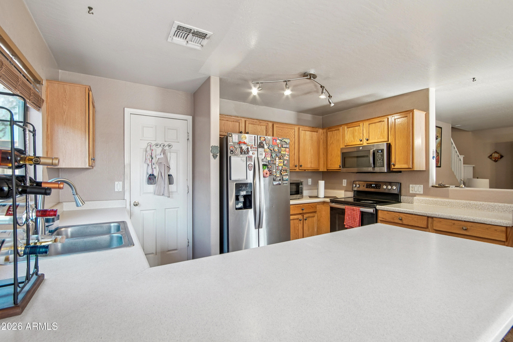 12571 W Mauna Loa Lane - Photo 9
