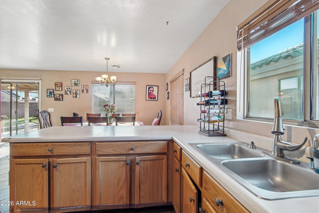 12571 W Mauna Loa Lane - Photo 10