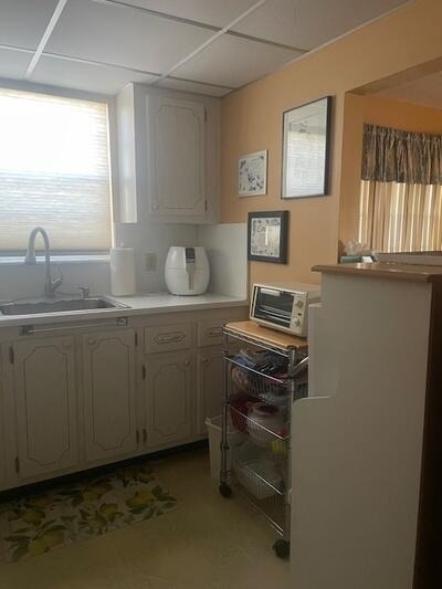 322 Windsor N - Photo 6