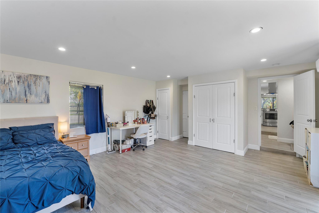 342 Sw 22nd Street - Photo 10