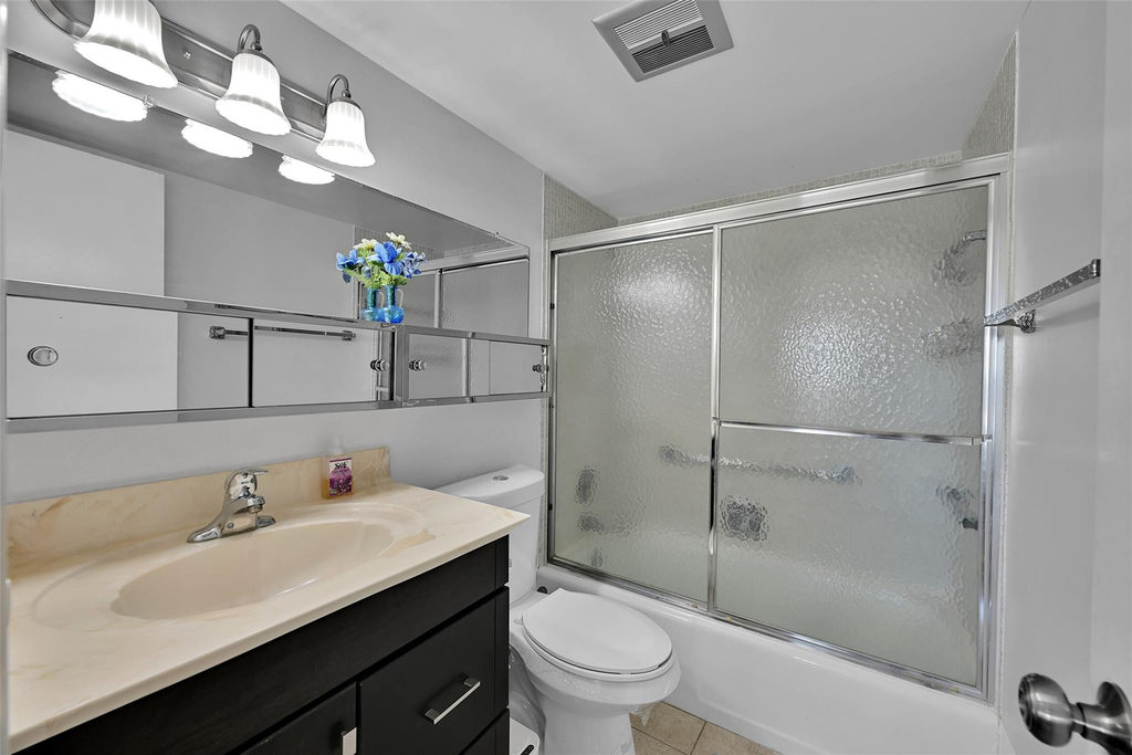 2350 Ne 14th Street Causeway - Photo 19