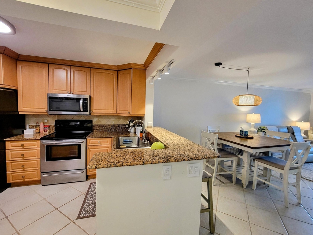 111 Lake Emerald Drive - Photo 2