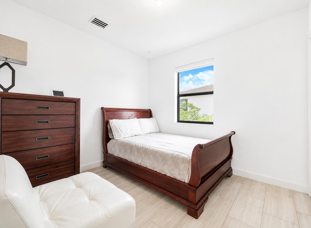 20682 Ne 2nd Court - Photo 9