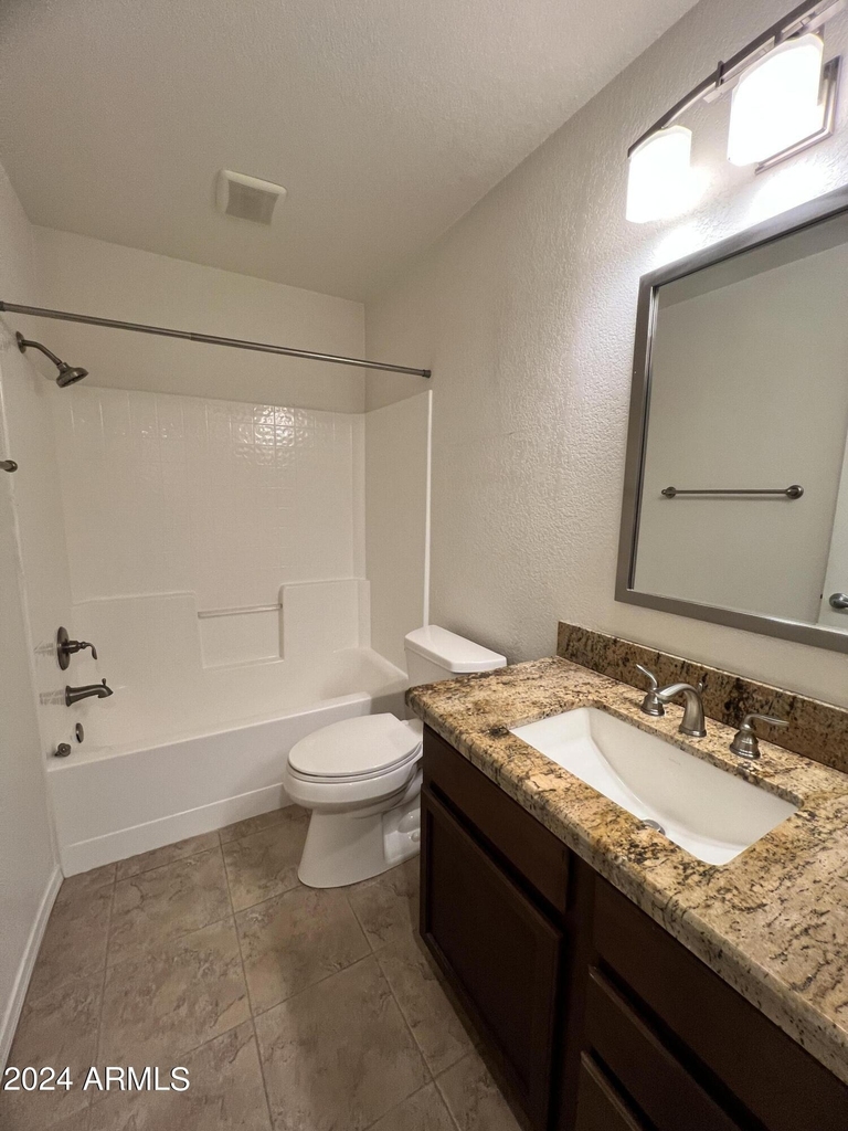 7021 E Earll Drive - Photo 9