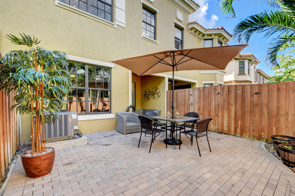 10342 Wellington Parc Drive - Photo 13