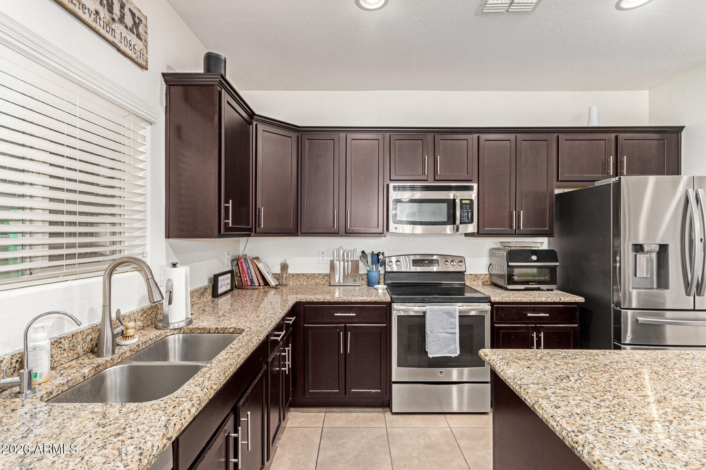 15866 N 76th Avenue - Photo 8