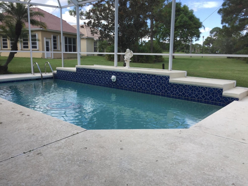 557 Sw New Castle Cove - Photo 14